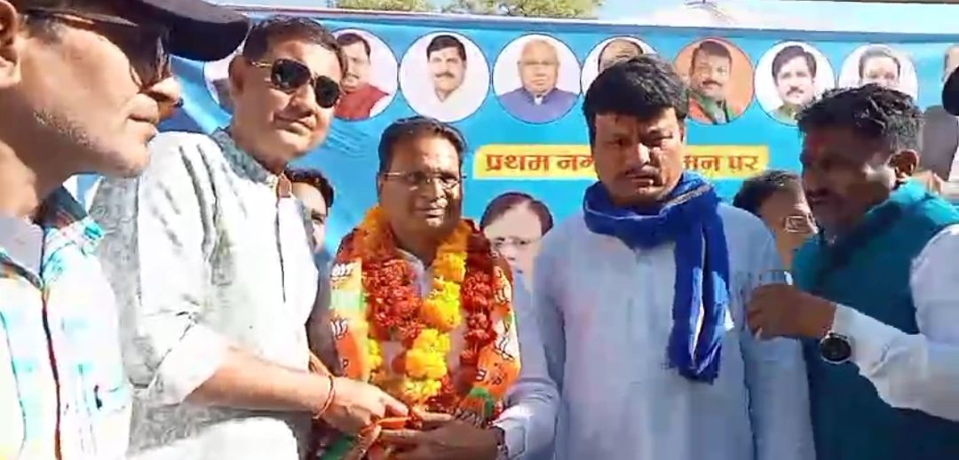अजजा मोर्चा प्रदेश अध्यक्ष के प्रथम बार अंजड आगमन पर भाजपा मंडल अध्यक्ष और कार्यकर्ताओं ने गर्मजोशी से किया स्वागत