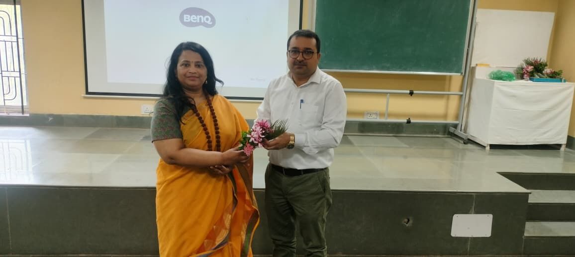 कसरावद शिक्षकों को आधुनिक शिक्षण तकनीकों से सशक्त बनाने हेतु  दो दिवसीय प्रशिक्षण कार्यक्रम संपन्न