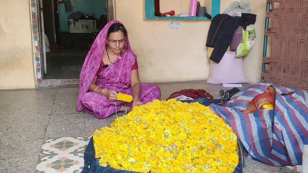  बड़वानी शासन की कल्याणकारी योजनाओं का लाभ लेकर आत्म-निर्भरता की नई मिसाल बनीं बड़वानी की गुंजन गेहलोत