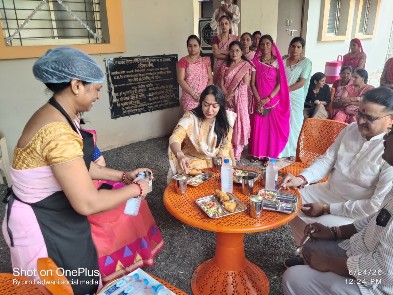 बड़वानी में आजीविका मिशन की नई पहल  आजीविका फ्रेश,जैविक उत्पाद विक्रय केंद्र एवं आजीविका स्वाद संगम दीदी कैफे का शुभारंभ