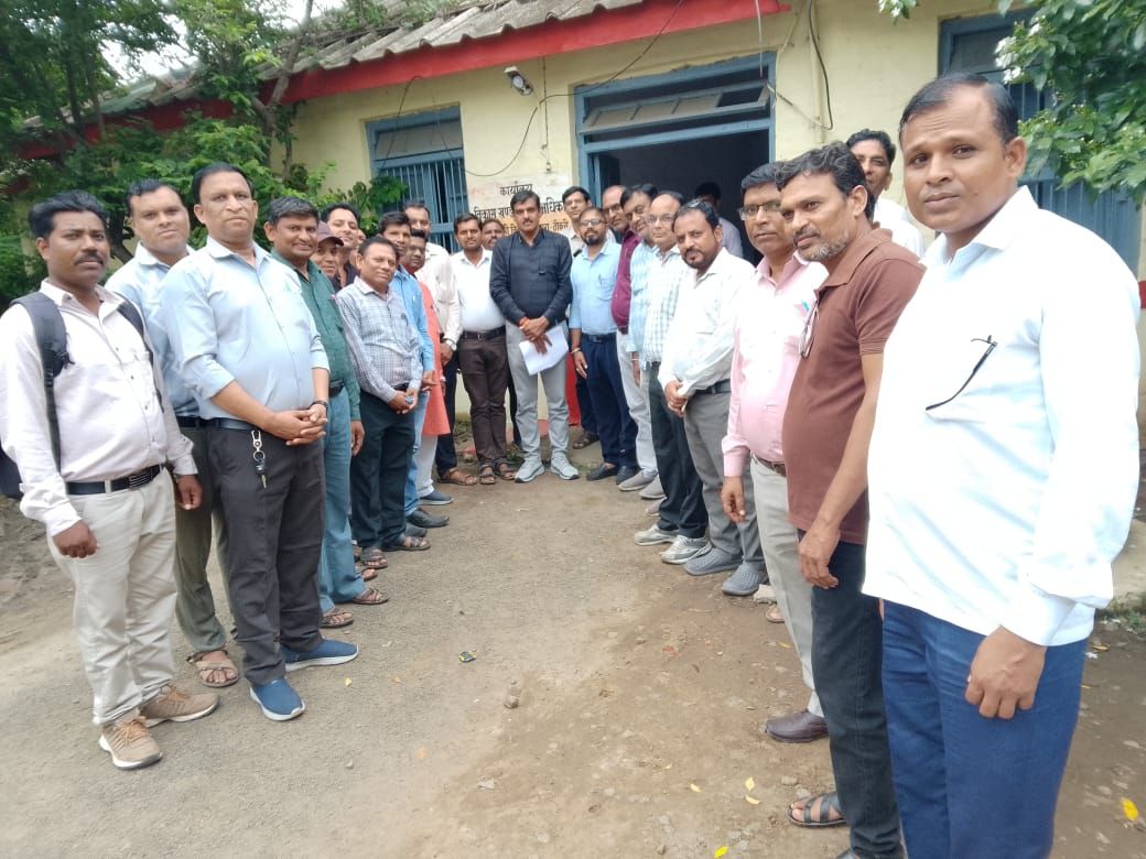 शिक्षकों की लंबित मांगों को लेकर PMUMS शिक्षक संघ का प्रदर्शन, क्रमोन्नति व पदोन्नति प्रक्रिया जल्द शुरू करने की मांग