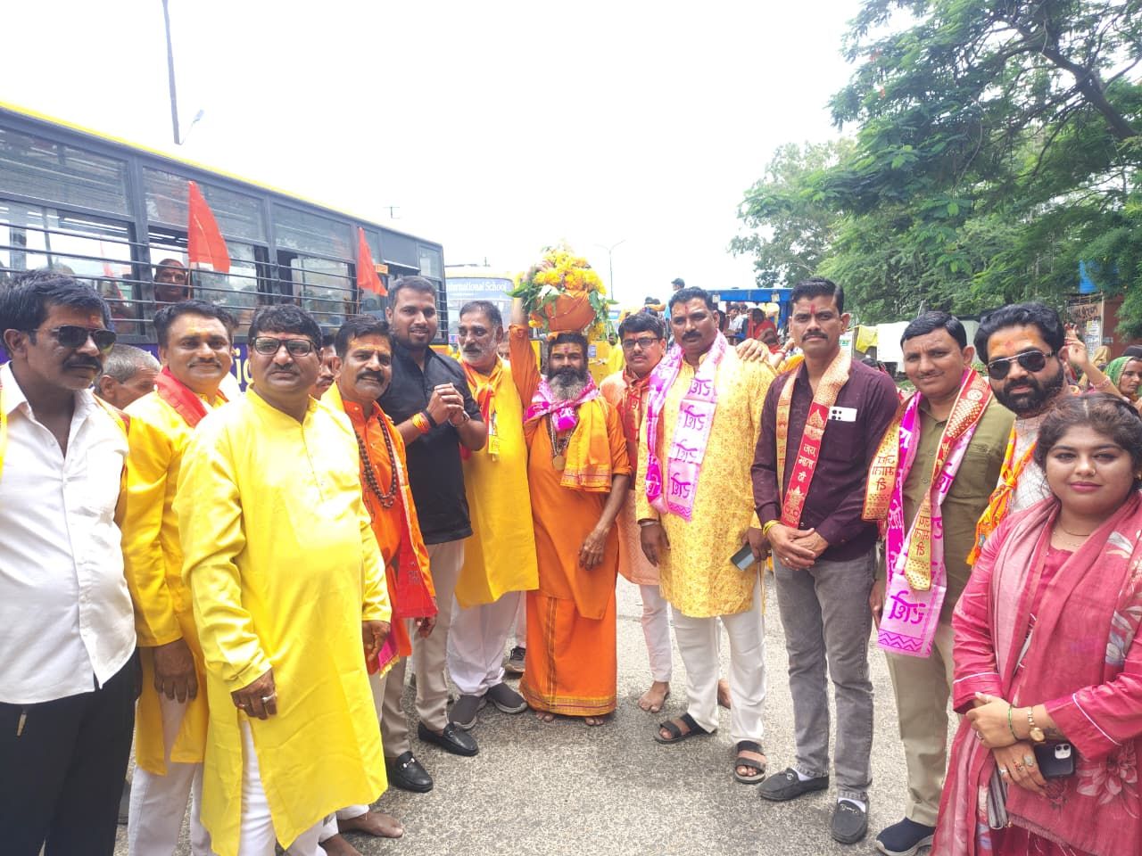  धर्म पूरी श्रावण मास में आस्था का सैलाब: जाख्या से धर्मपुरी काशी विश्वनाथ मंदिर तक निकली 29वीं भव्य कलश यात्रा