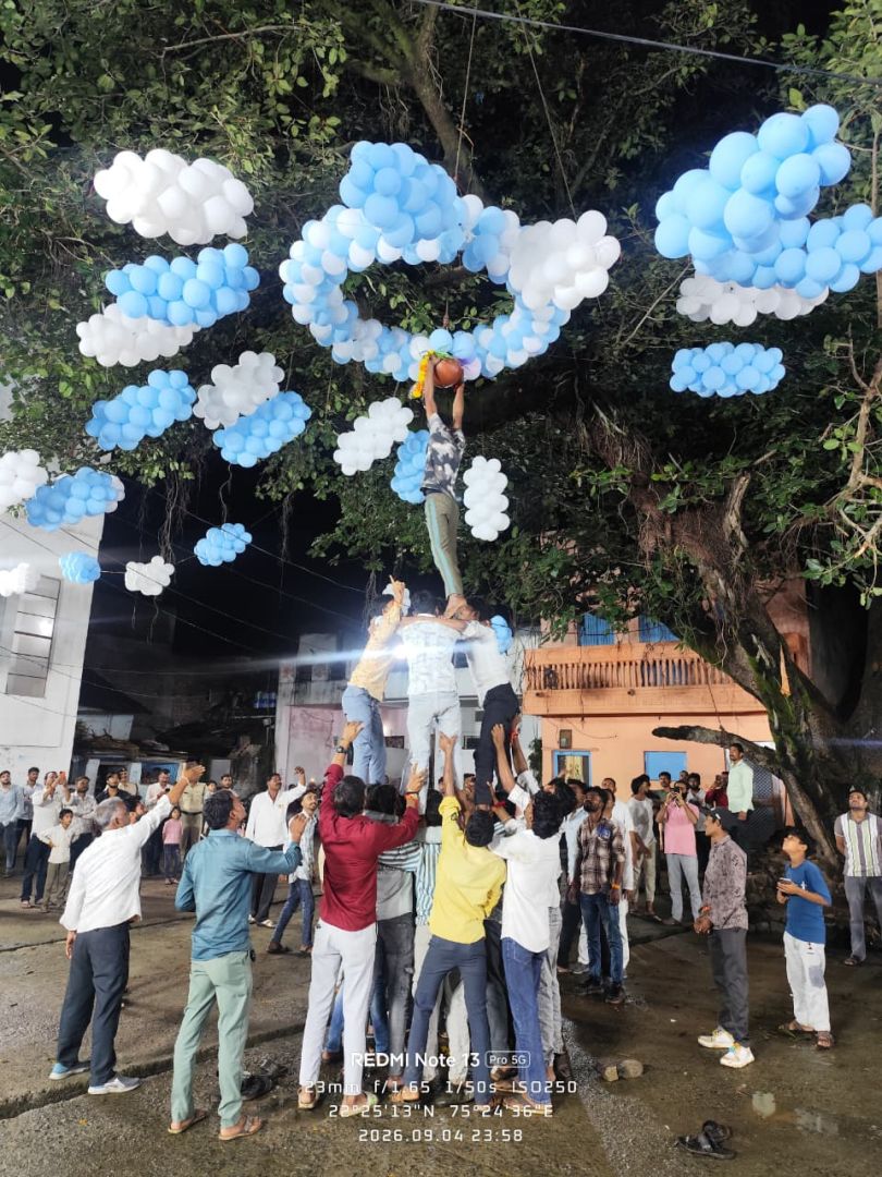 नालछा नगर में श्रीकृष्ण जन्माष्टमी का पर्व बड़े हर्षोल्लास के साथ मनाया गया जन्माष्टमी पर नगर के मंदिरों में रही भीड़