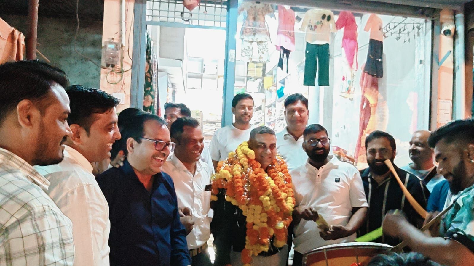म.प्रआईटीआई तकनीकी कर्मचारीसंघ के प्रदेशअध्यक्ष श्री जितेंद्र सिंह सोलंकी के अपनी जन्मभूमि नालछा आगमन परहुवा स्वागत 