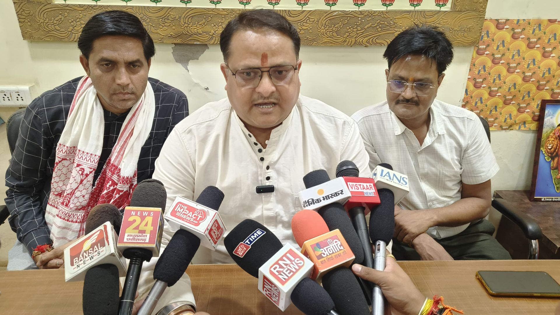 एसआईआर एवं चुनाव आयोग को लेकर भाजपा ने कांग्रेस से मांगा जवाब, कहा - लोकतांत्रिक संस्थाओं पर अविश्वास पैदा करना  गलत हे