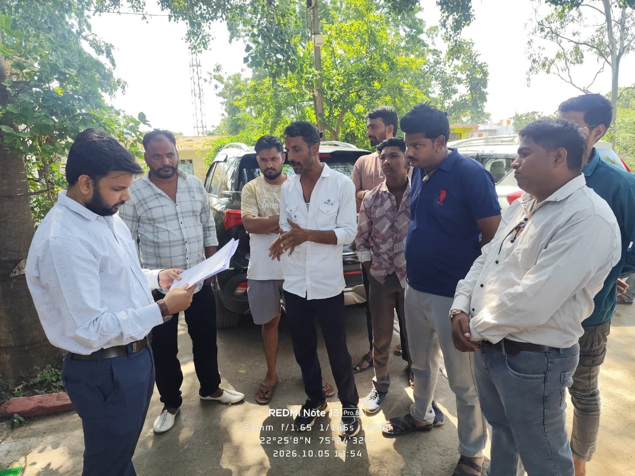 नालछा सरपंच की कार्यशैली के खिलाफ फूटा ग्रामीणों का आक्रोश,  रैली निकालकर सीईओ को सौंपा ज्ञापन