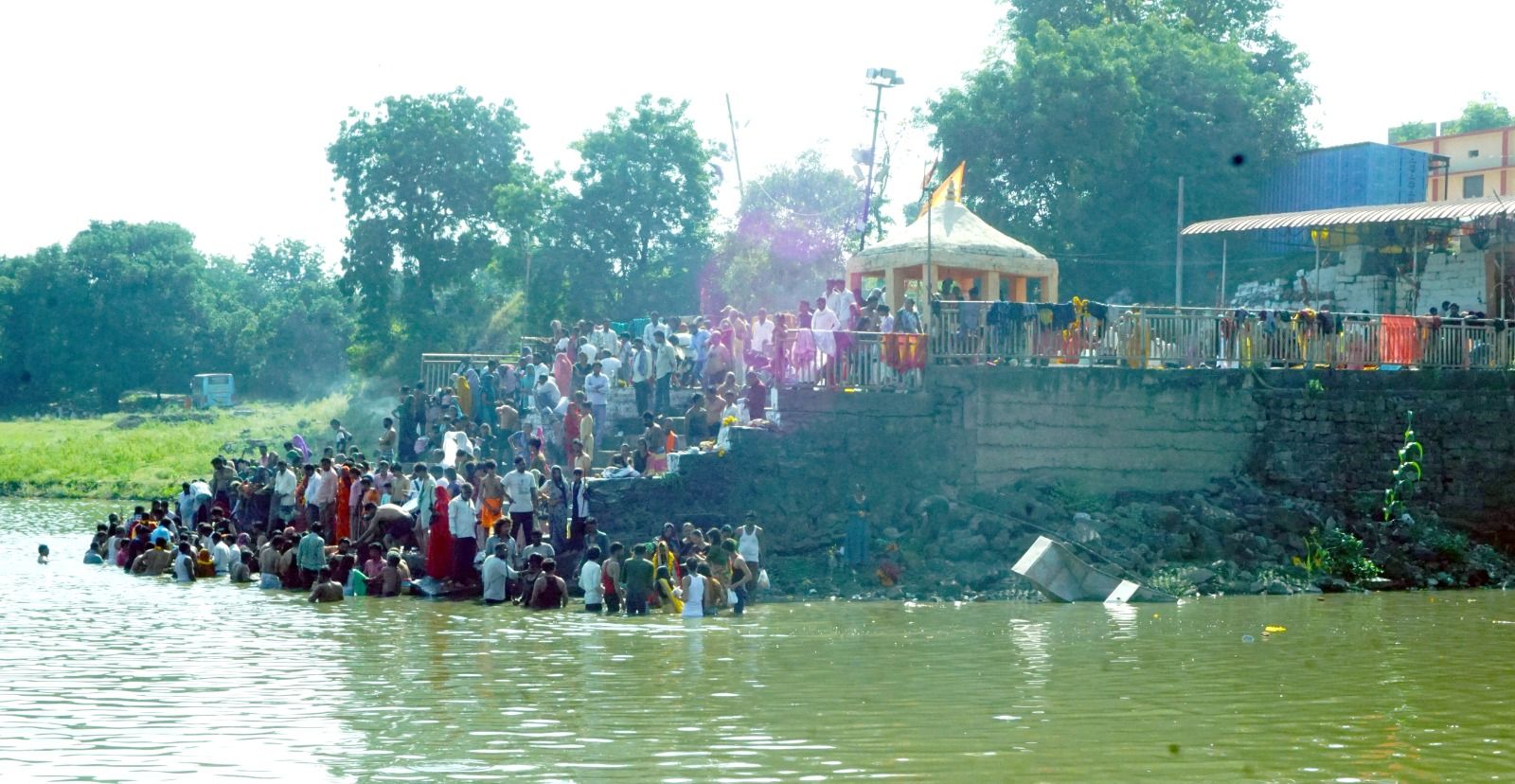 सर्व पितृ मोक्षदायिनी अमावस्या पर जीरापुर में उमड़ा आस्था का सैलाब