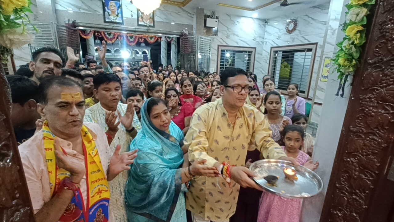 अंजड़ नगर में जनमाष्टमी शायम मन्दिर, लक्ष्मी नारायण मंदिर, राम मंदिर, यादव समाज धर्मशाला में हर्षोलास भक्ति भाव से मनायी गयी