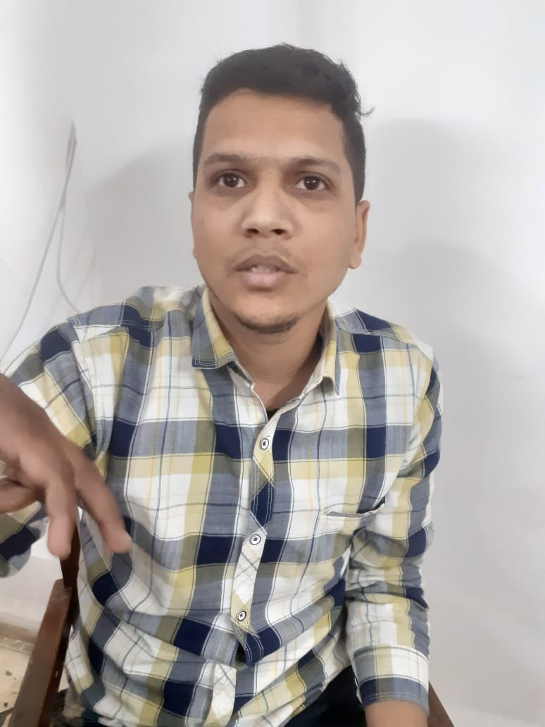 इंदौर चित्रांग पुराणिक  उप निरीक्षक कार्यालय डिविजनल कमान्डेंट होमगार्ड मोती तबेला इंदौर को रिश्वत राशि-15000/- रुपये  लेते हुवे रँगे हाथो पकड़ा