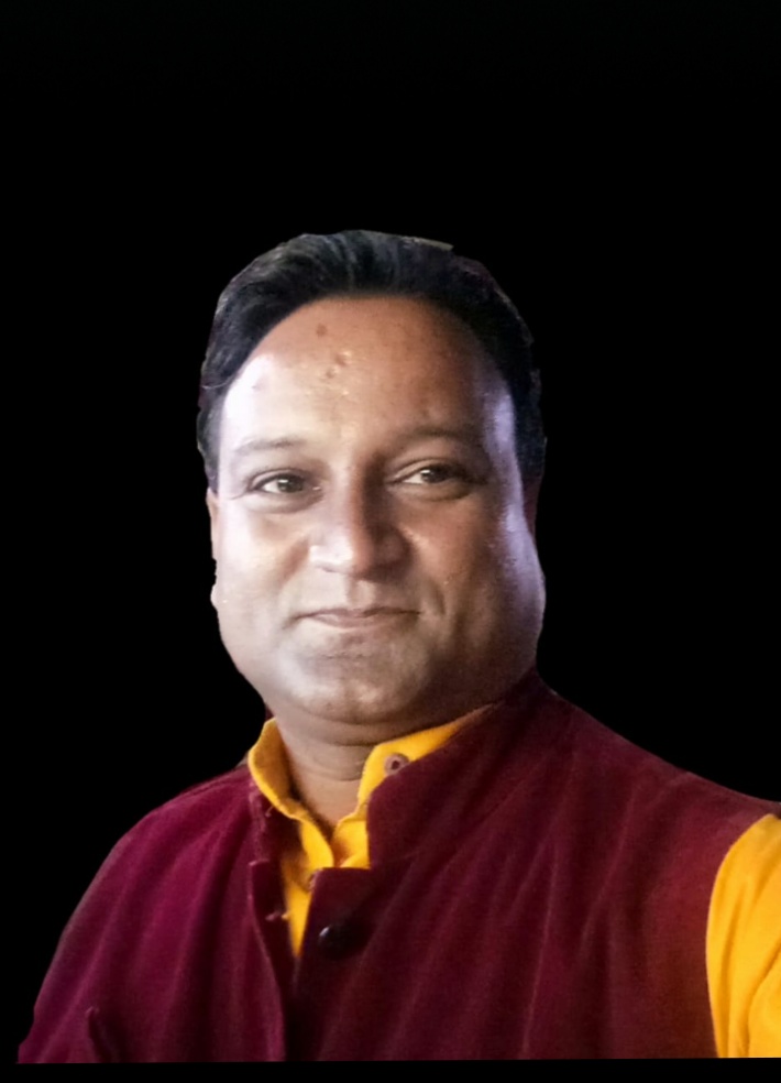 इन्दोर के वरिष्ठ पत्रकार एवं समाजसेवी फिल्म अभिनेता प्रोडूसर डॉ विजय कुशवाह जी को भारतीय नमो संघ के प्रदेश संघठन मंत्री के पद नियूक्त पर बधाई का तांता लगा