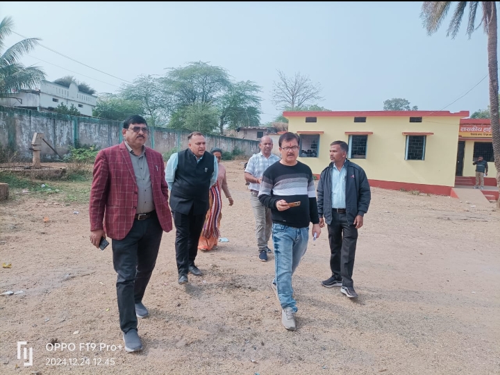 धार ओलंपियाड परीक्षा ; निरीक्षण के दौरान अनियमितताएं मिली कई केंद्रों पर बच्चों को भोजन नहीं मिला, डीपीसी ने बीआरसी ,जनशिक्षकों को नोटिस जारी करने के दिए निर्देश