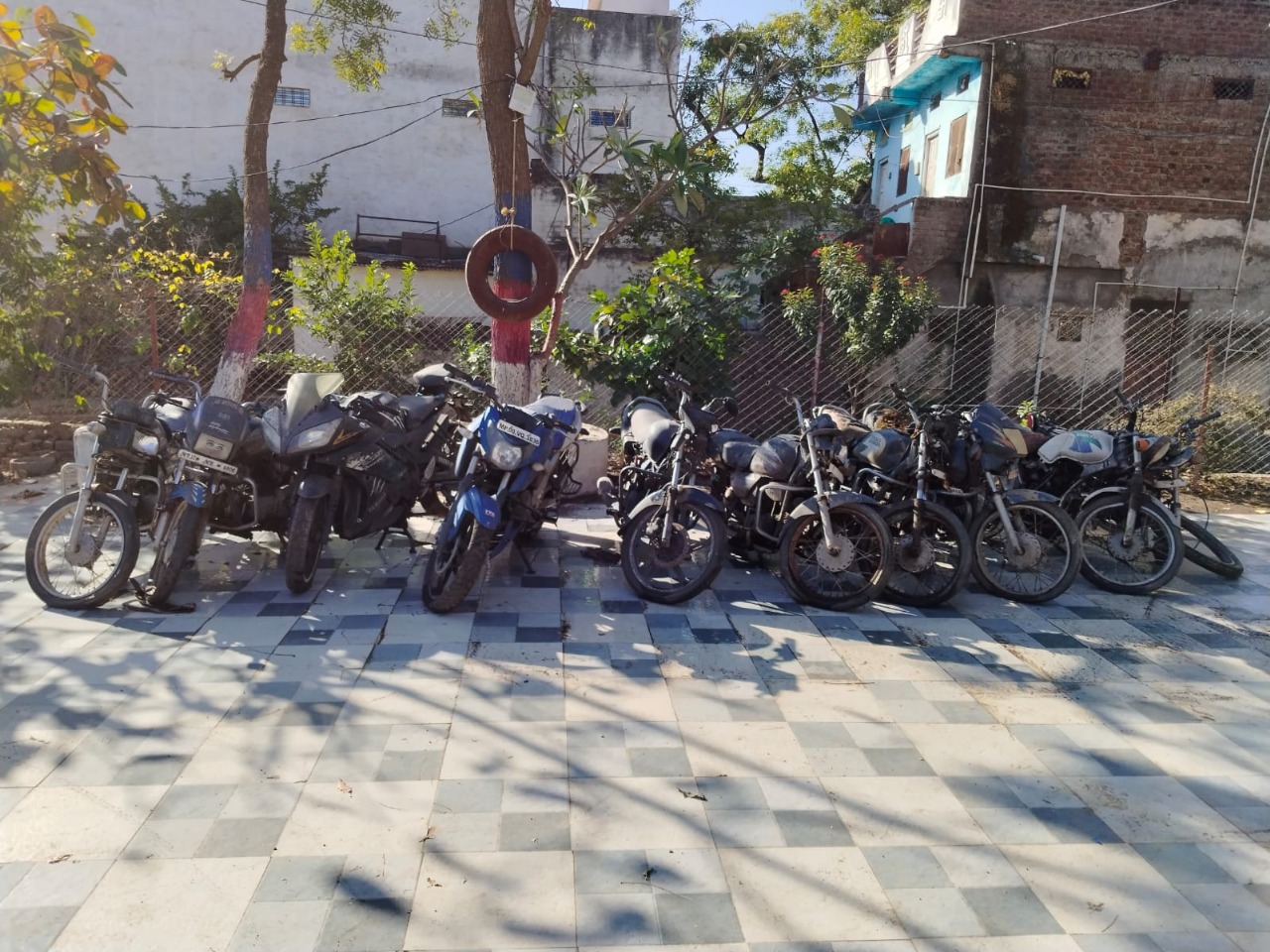 थाना सिलावद में जप्तशुदा 10, दो पहिया वाहनों की नीलामी का होगा आयोजन