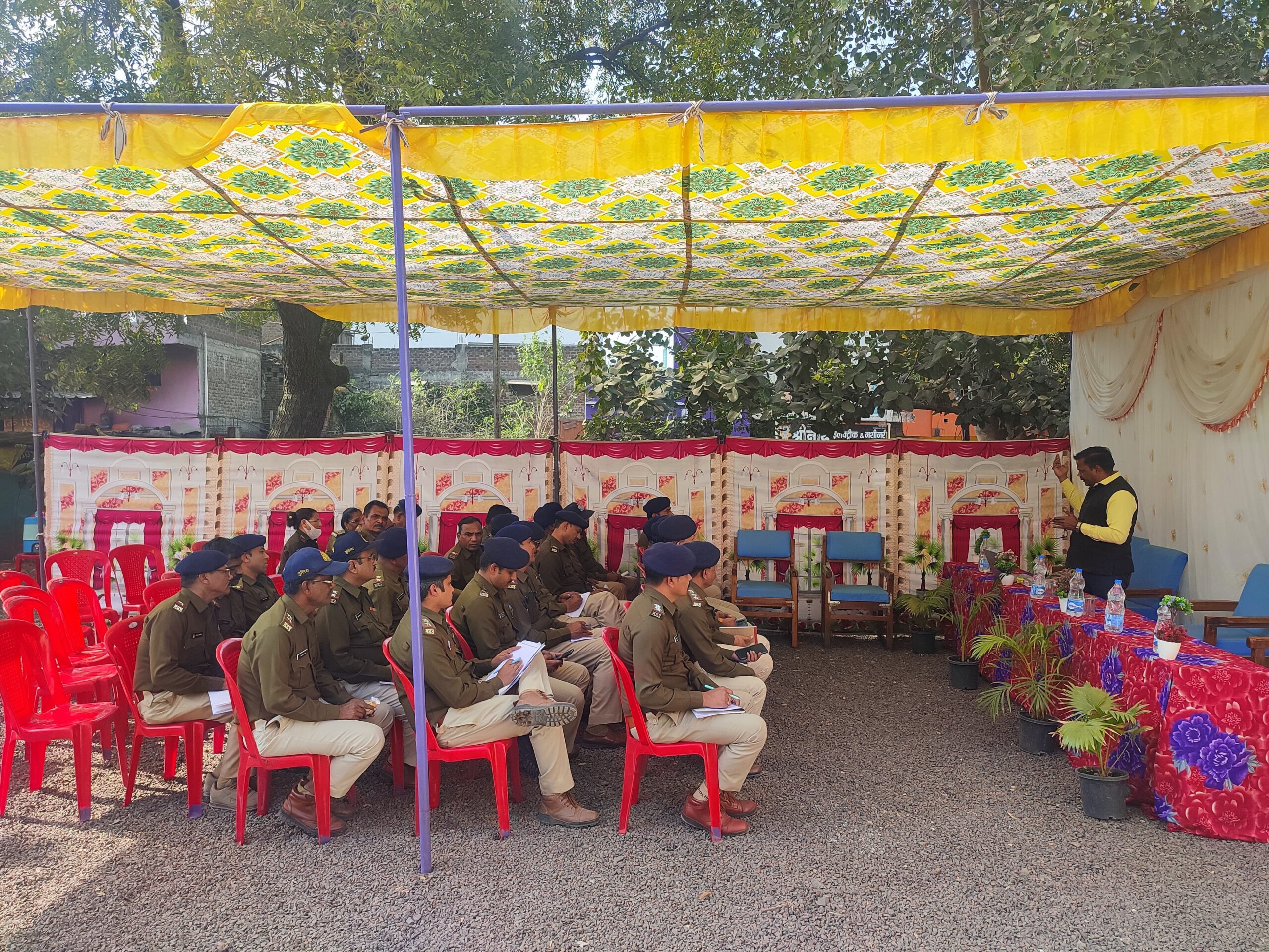 किशोर न्याय अधिनियम 2015 के तहत बड़वानी में पुलिस अधिकारियों को दिया गया प्रशिक्षण