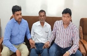 वर्ष 2025 की पहली लोकायुक्त की कार्यवाही में बड़वानी मत्स्य विभाग के सहायक नारायण प्रसाद 5000 रुपये की राशि लेते हुवे रँगे हातो पकड़े गए