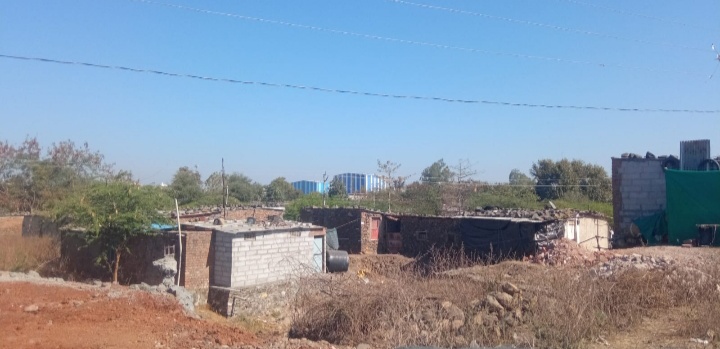 नगर परिषद प्रतापगढ़ की दिखावे की कार्रवाई के बाद भी अतिक्रमण निरंतर जारी प्रशासनिक अधिकारियों का मौन चर्चा का विषय  बेच रहे सरकारी जमीन कार्यवाही की मांग