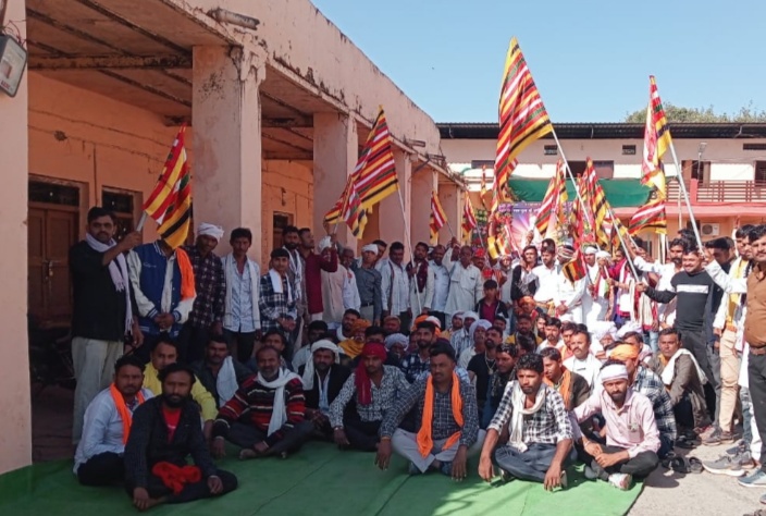 मांडव श्री घनी मातंग देव का 1272 वे जन्म जयंती महोत्सव मांडू में  धूम धाम से मनाया गया निकली गई शोभायात्रा जगह जगह पुष्प वर्षा कर यात्रा का  किया स्वागत