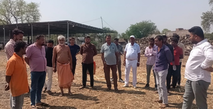 मनावर के समीप ग्राम बालिपूर के माँ अंबिका आश्रम में 6 से 13 मार्च तक ब्रह्मलीन संतश्री गजाननजी महाराज का 105 वां जन्मोत्सव धूमधाम से मनाया जायेगा जिसकी तैयारीयां जोरो पर