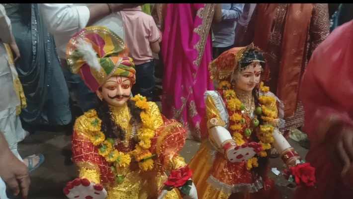 अंजड़ निमाड़ कै प्रसिद्ध गणगौर पर्व श्रद्धा भक्ति के साथ सम्पन्न नगर परिषद  के अध्यक्ष मांगीलाल मुकाती एवं सभी पार्षदों ने पुष्प वर्षा कर माता का किया स्वागत