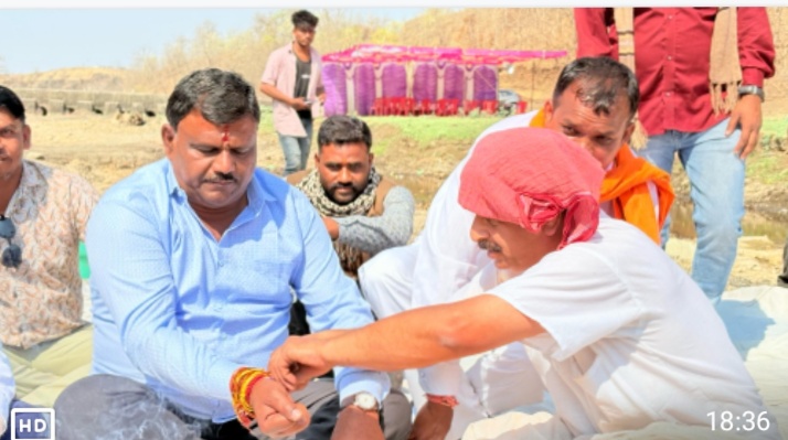 धरमपुरी विधानसभा के प्रसिद्ध पर्यटन जोगी भड़क फॉल्स ग्राम ढाल में 4 करोड़ 25 लाख रुपए की लागत से बैराज डैम का भूमि पूजन विधायक कालू सिंह ठाकुर ने अपने कर कमलों से किया