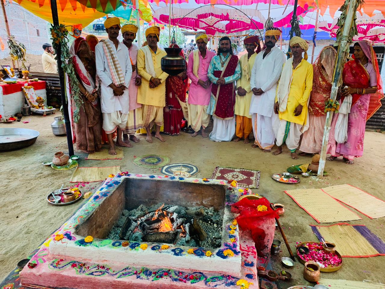 ग्राम मुंडाना बस बसडाना में चल रहे पंचदिवसीय श्री रुद्र महायज्ञ यज्ञ का पूर्णाहुति के साथ हुआ समापन सनातन हिंदुओं को अब धर्म के प्रति जागृत रहना होगा पंडित विजय कृष्ण शास्त्री