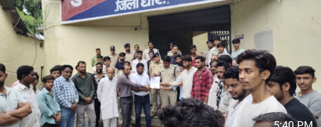 नालछा/गत दिनों नालछा दरगाह शरीफ पर उर्स के दौरान नालछा ग्राम पंचायत के मजरे कुंजड़ा खोदरा के ग्रामीण मजदूरी के लिए पहुंचे थे इसी दौरान उर्स के बचे हुए चावल मजदूरों को दिए गए थे खाने के बाद मजदूर हुवे बीमार दोषियों के खिलाफ कार्यवाही की मांग सोपा ज्ञापन