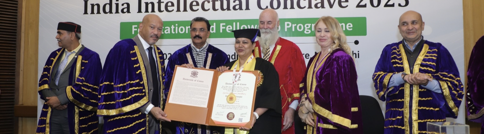 सादलपुर थाना प्रभारी सविता चौधरी को दिल्ली में सम्मानित किया गया।