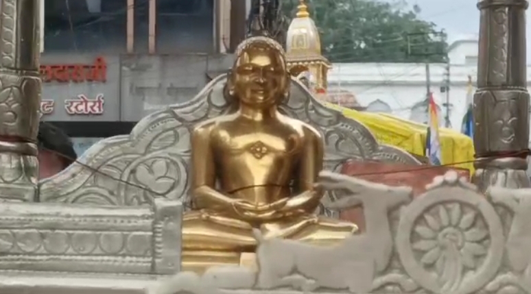 बड़वानी अनंत चतुर्दशी पर निकली भगवान की शोभा यात्रा दस लक्षण धर्म के समापन पर उत्तम ब्रह्मचर्य धर्म पर हुई धर्म सभा