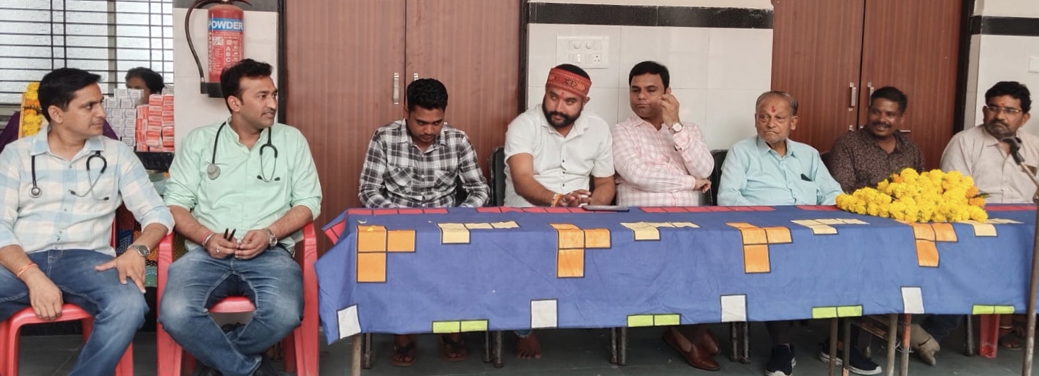 दत्तीगांव स्वस्थ नारी सशक्त परिवार के अभियान के अंतर्गत सामुदायिक स्वास्थ्य केंद्र दत्तीगांव मैं आयोजित किया गया स्वास्थ्य शिविर 